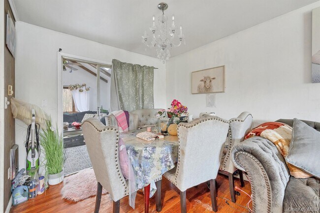 Building Photo - 10 Hanover Dr