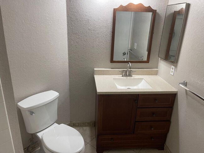 Building Photo - 2234 Prestwick St