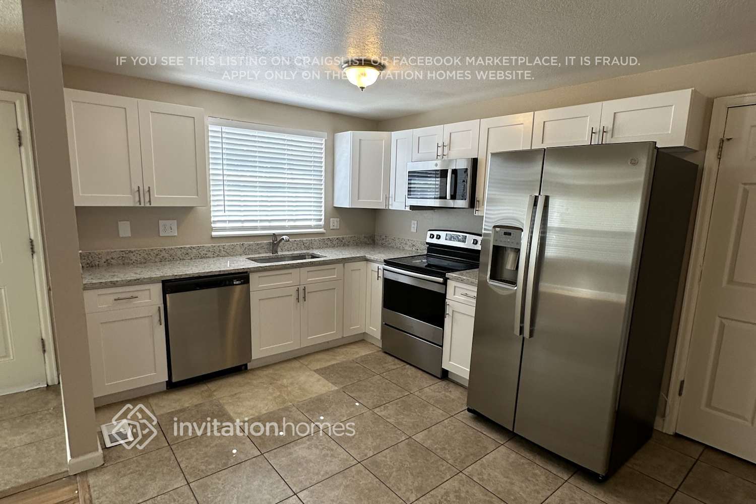 Building Photo - 1497 S Andes Way