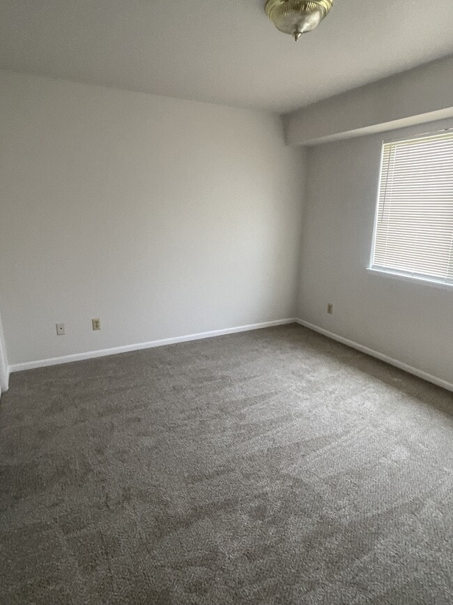 Building Photo - 1007 Cuerto Ln