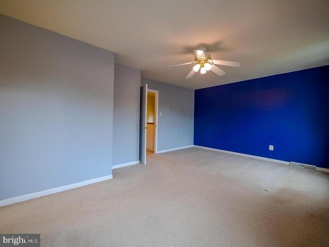 Building Photo - 1001 Winfield Ct