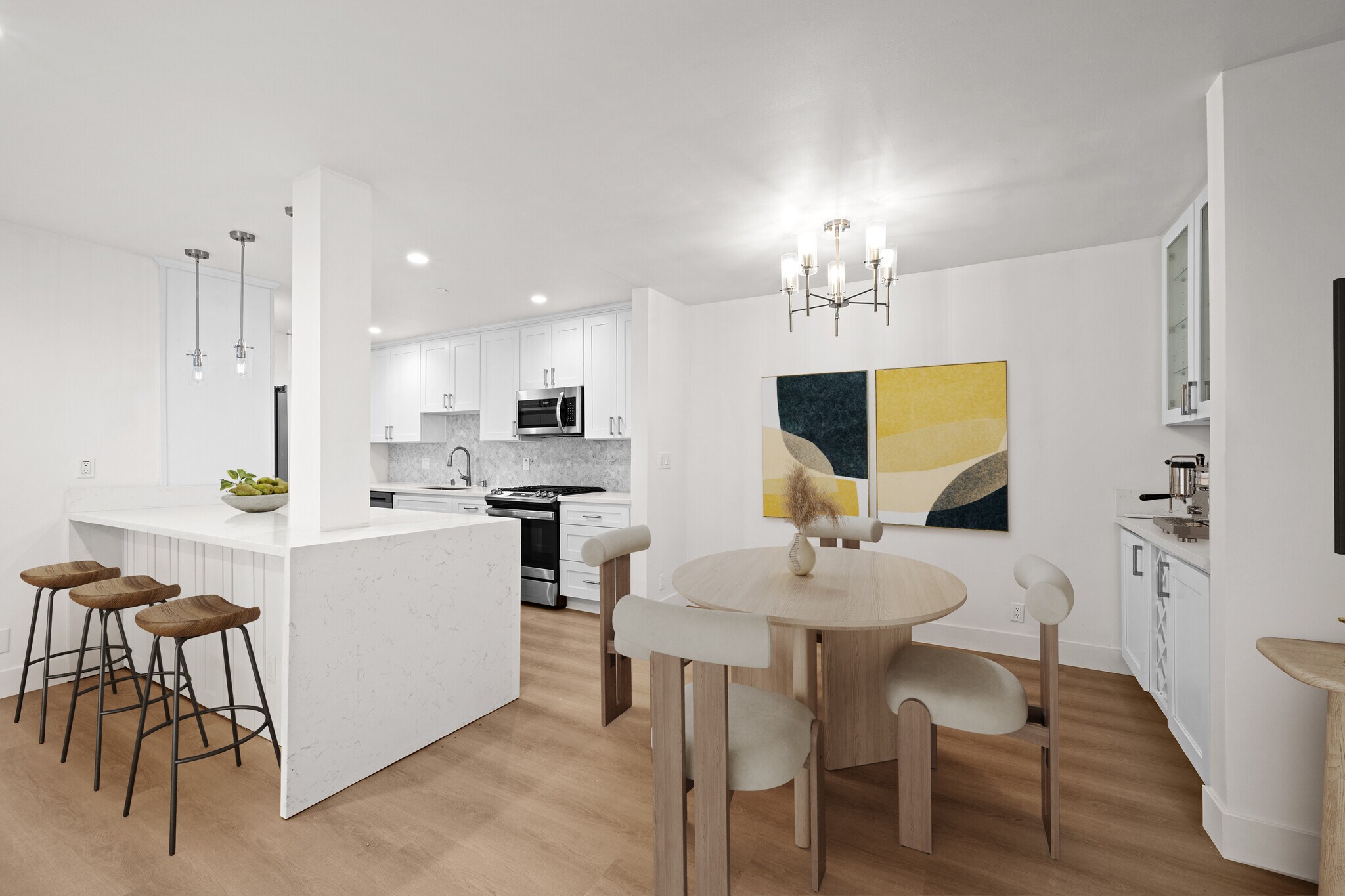 Building Photo - 2021 California Ave