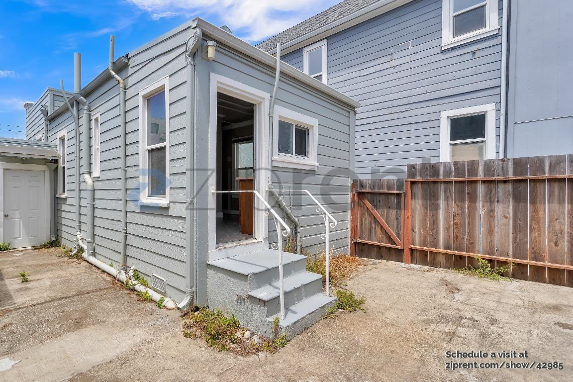 Building Photo - 1362 48th Ave