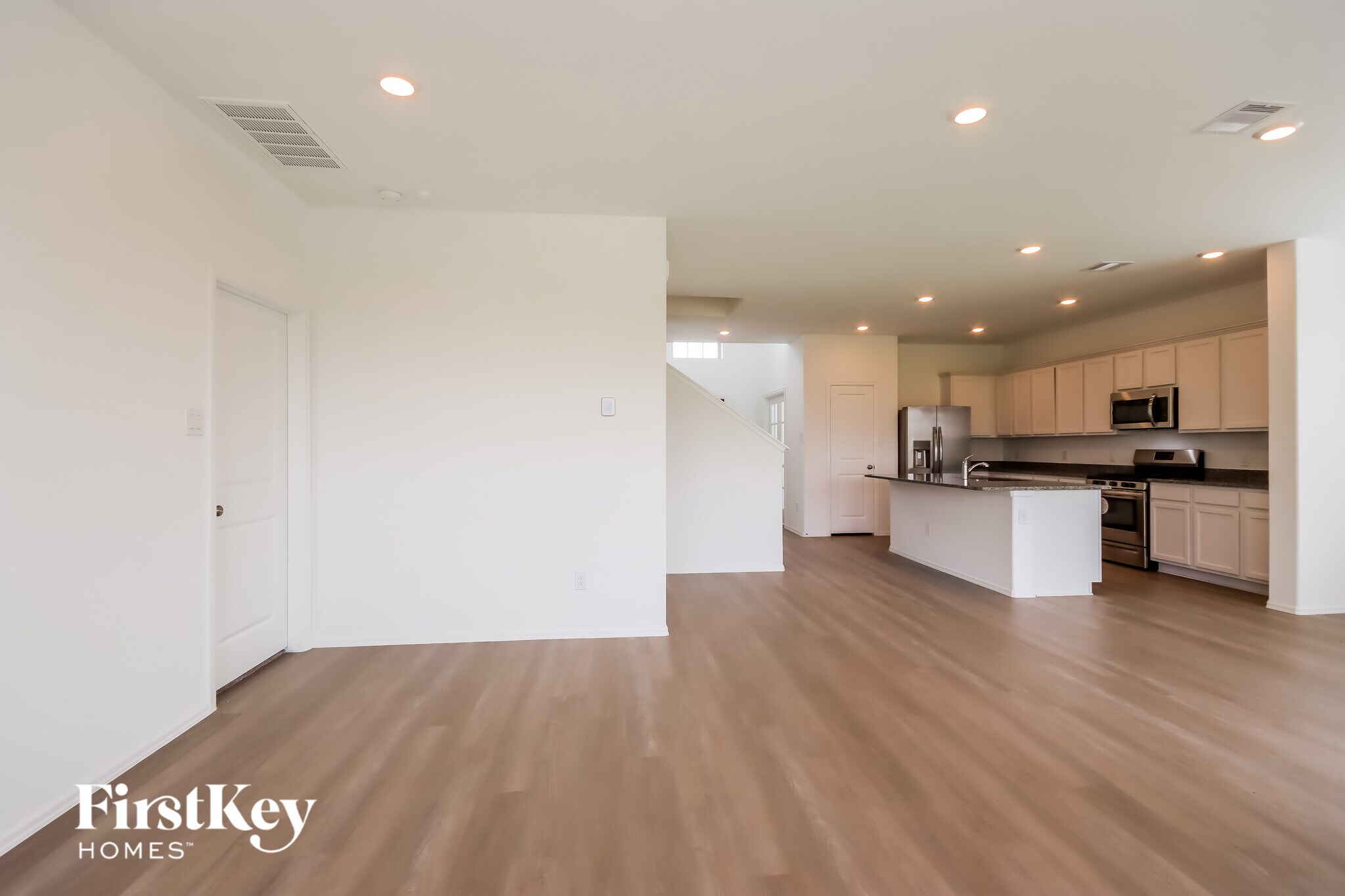 Building Photo - 23709 Pagliano Ct