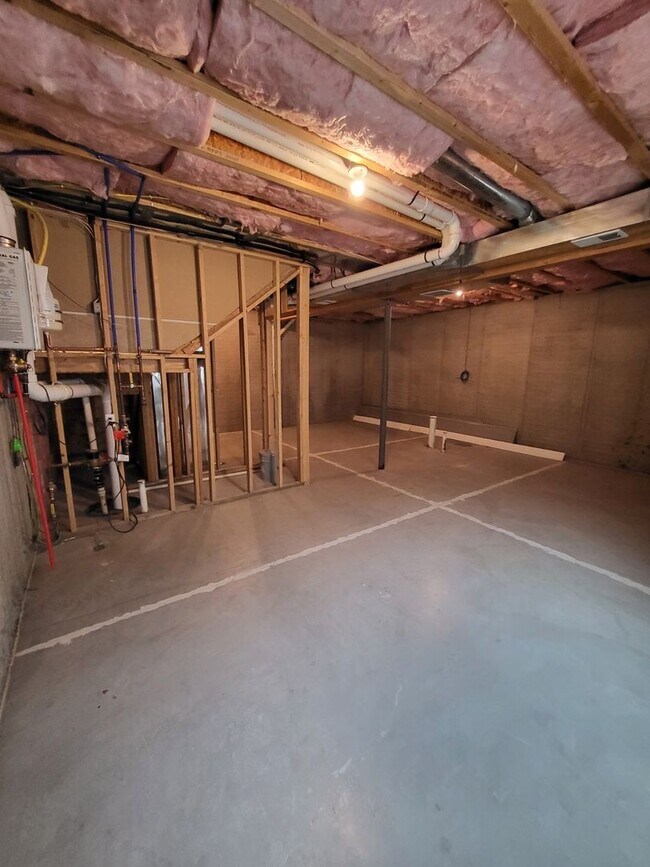 Building Photo - 4105 Gunsmoke Rd