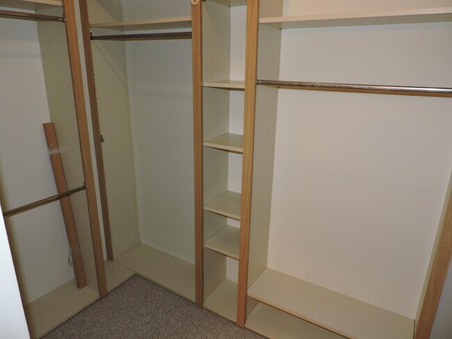 Building Photo - 701 Seafarer Cir