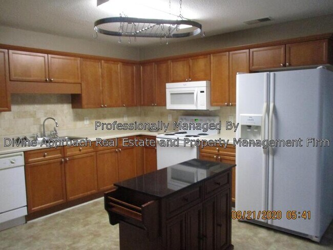 Building Photo - 5629 Kemberton Way