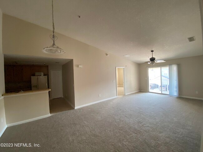 Building Photo - 8204 White Falls Blvd