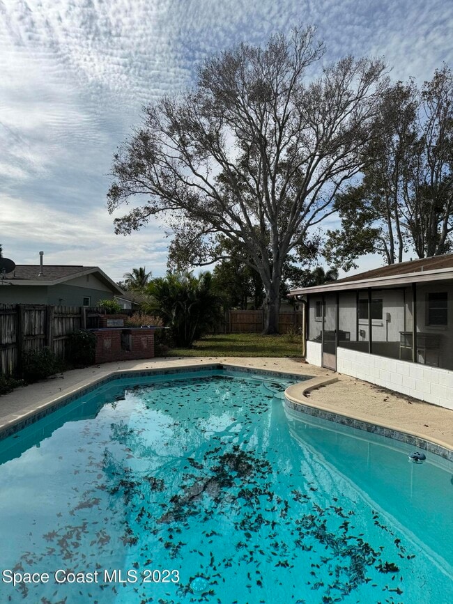 Building Photo - 155 Perth Ave