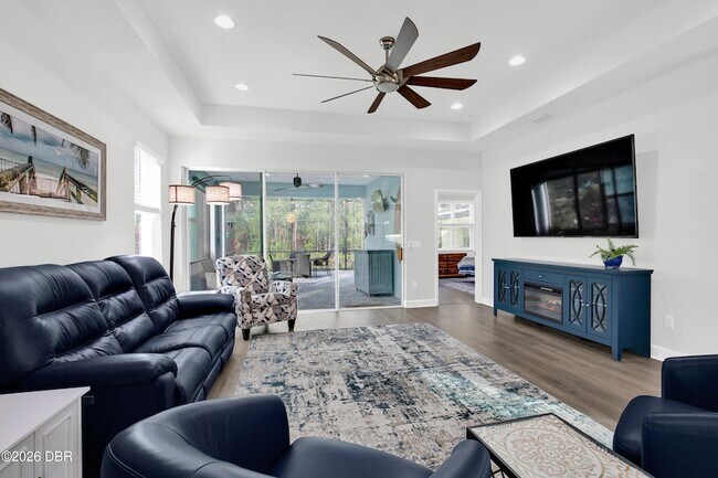 Building Photo - 358 Good Life Wy