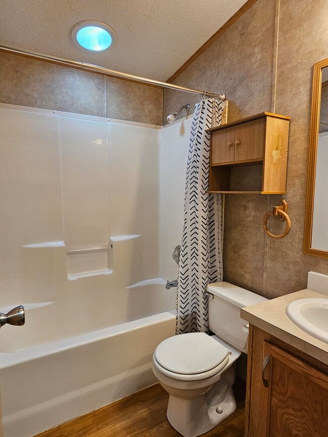 Building Photo - 20 Kris Ann Dr