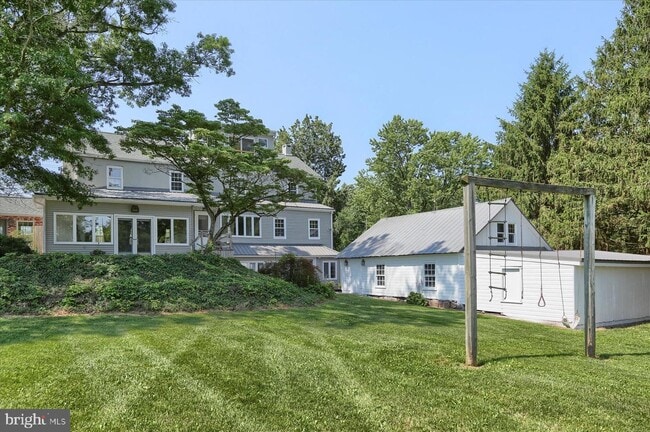 Building Photo - 4551 Colebrook Rd