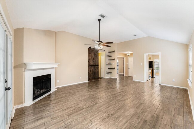 Building Photo - 5622 Village Park Dr
