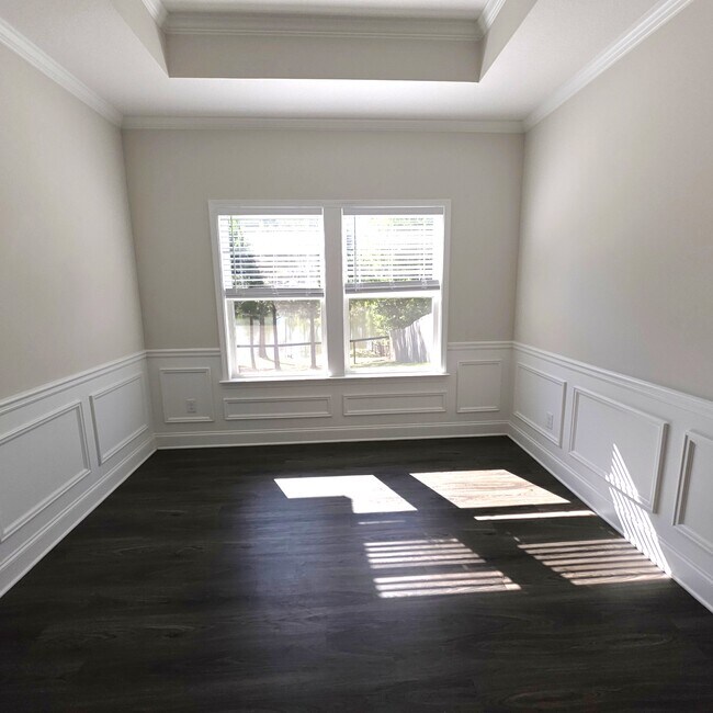 Building Photo - 8824 Sullivans Dr