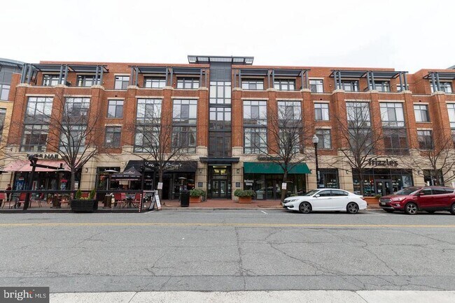 Building Photo - 520 John Carlyle St