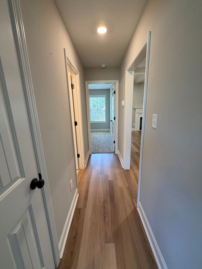 Building Photo - 219 Otters Rdg Dr