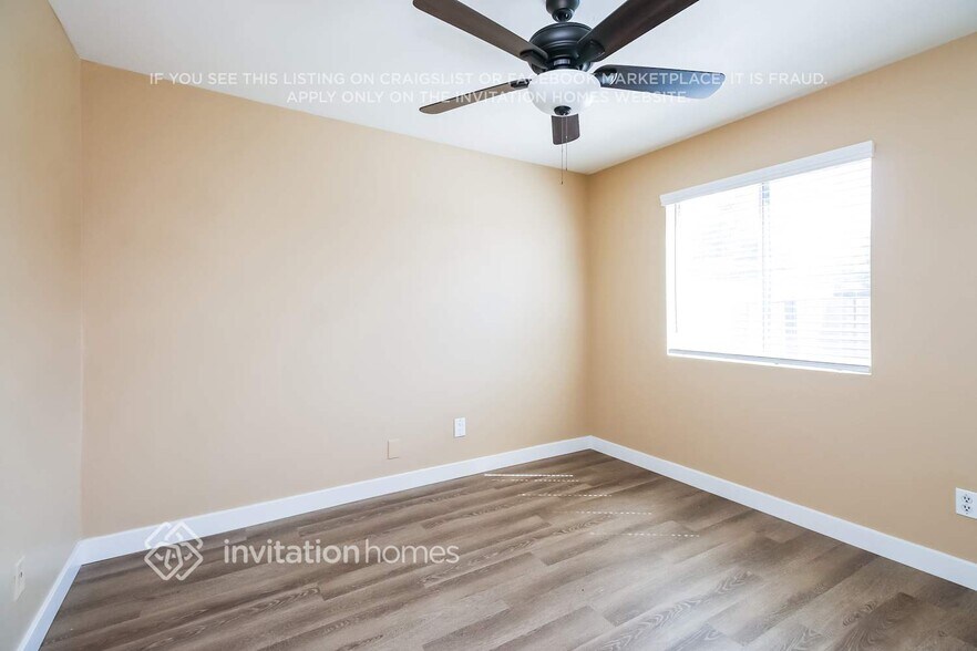 Building Photo - 51 E 8th Dr