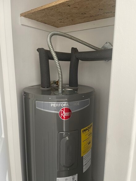 Building Photo - 17 Knoxville Ct