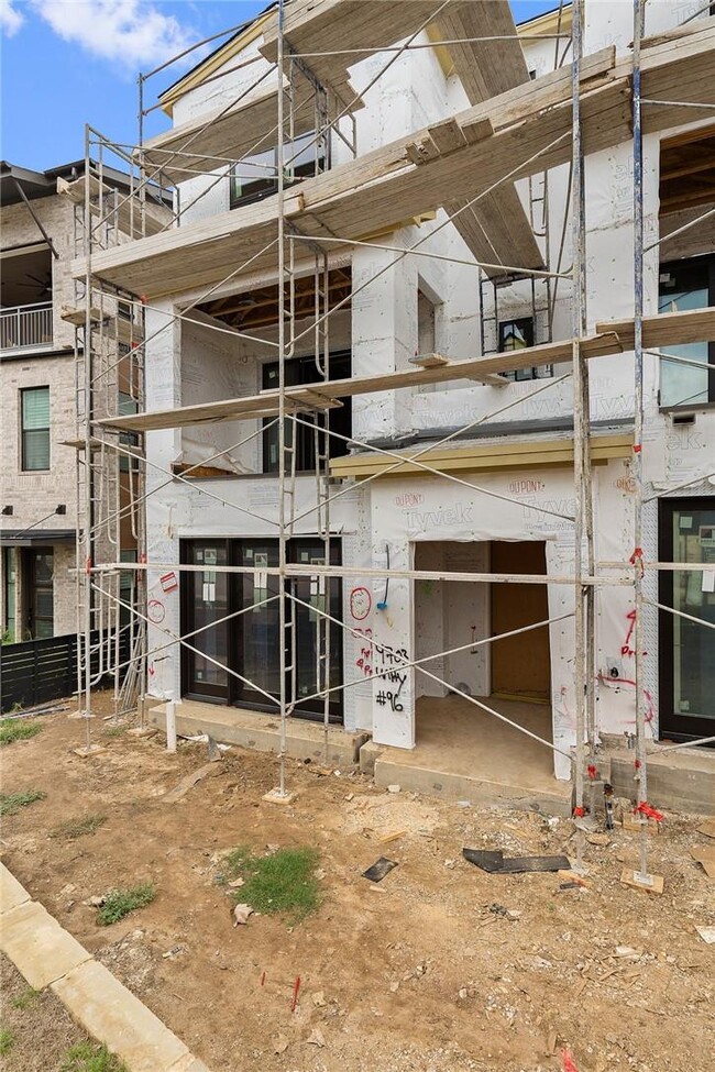 Building Photo - 4703 Unity Cir