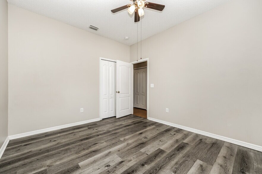 Building Photo - 22820 Marsh Wren Dr