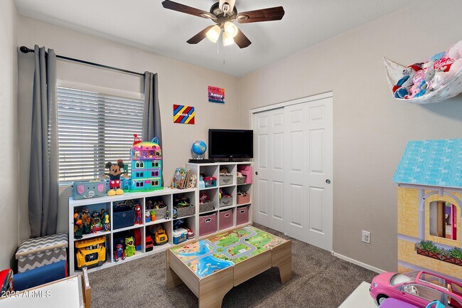 Building Photo - 242 Pacific Dr