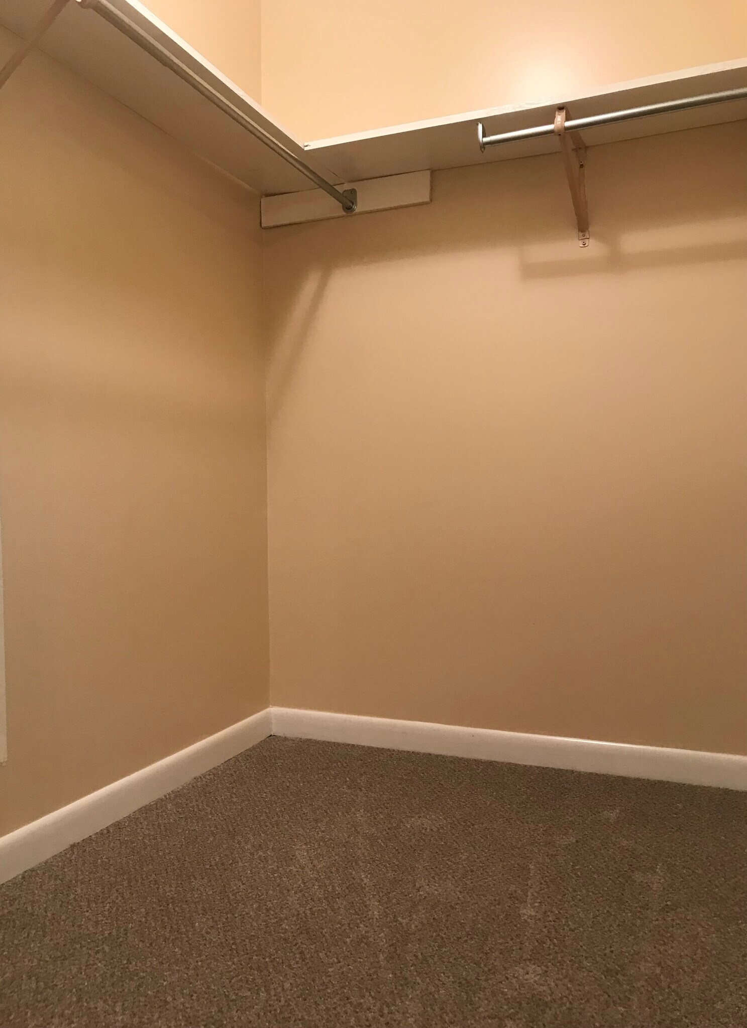Walk in closet - 109 Geronimo Dr