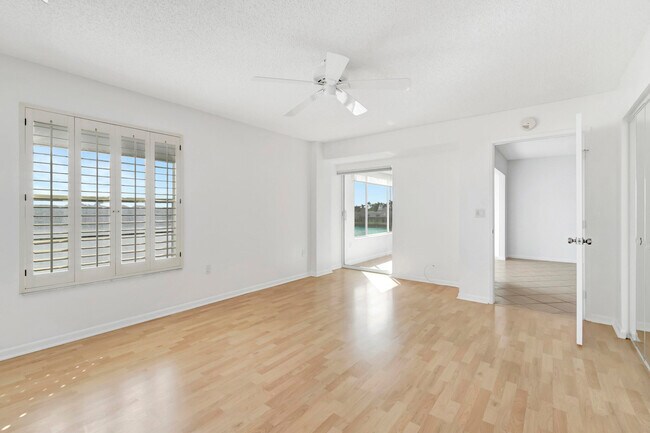 Building Photo - 14096 Huntington Pointe Dr