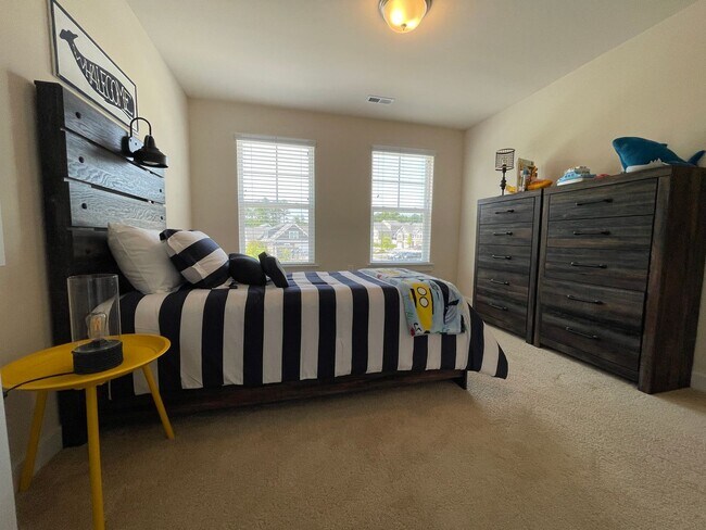 Building Photo - Heron | 3 Bed 2.5 Bath | Garage | 1800 sf | from $2759 All-Inclusive Rent Pricing | 6, 7, 8, 9, 1...