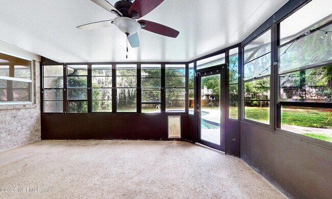 Building Photo - 3812 Buckskin Trail E
