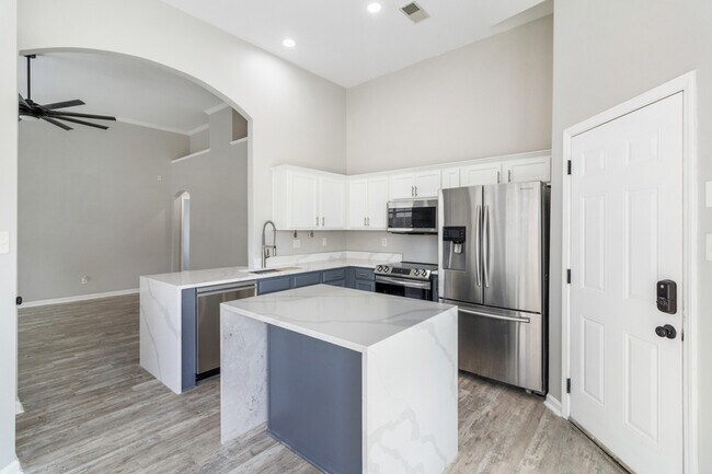 Primary Photo - 9209 Acadia Pl