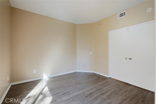 Building Photo - 325 Rainbow Terrace