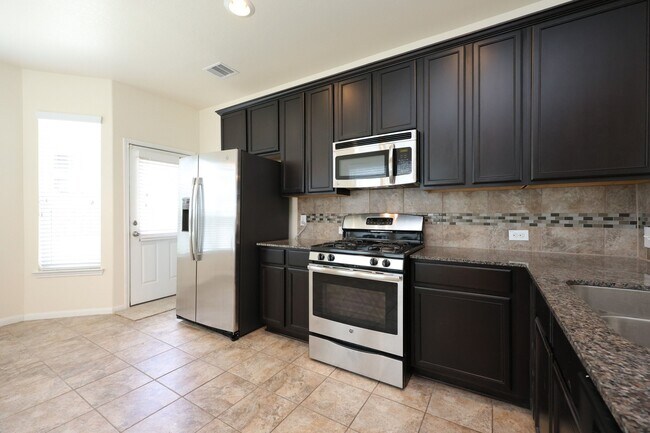 Building Photo - 4155 Falvel Cove Dr