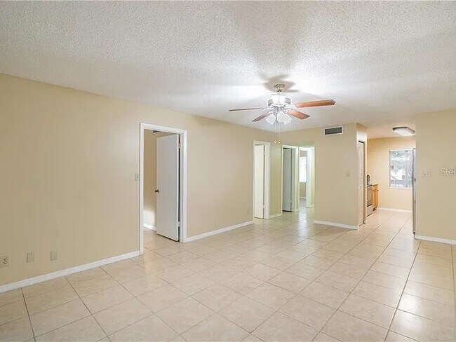 Building Photo - 7606 Abbey Ln