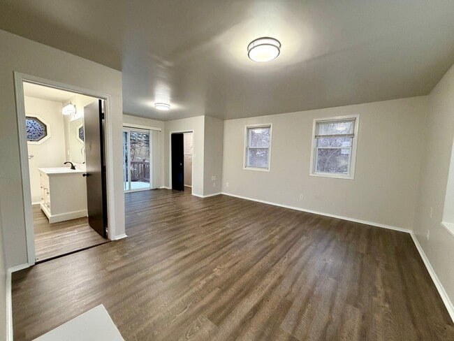 Building Photo - 2307 Monroeville Rd