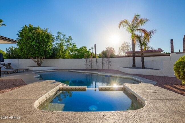 Building Photo - 15832 N 62nd Pl