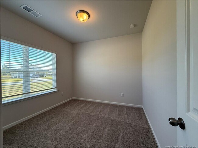 Building Photo - 274 Deodora Ln