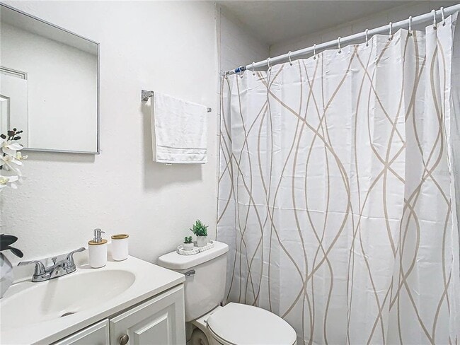 Building Photo - 3025 Long St