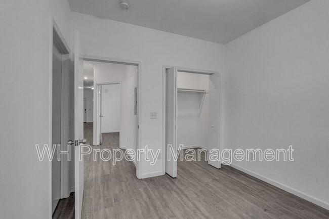 Building Photo - 265 E Old Hickory Blvd