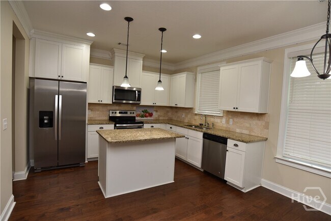 Building Photo - 215 Beckley Dr