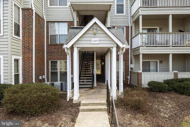 Building Photo - 12157 Penderview Terrace