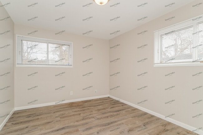 Building Photo - 6827 Woodhurst Dr