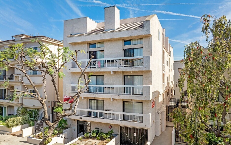 Building Photo - 132 Clark Dr