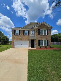 Building Photo - 2160 Alden Dr