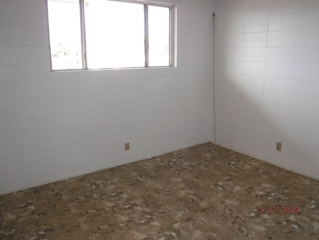 Building Photo - 2 Bedroom / 1 Bath at the Leolua Gardens