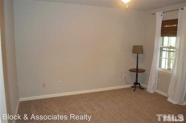 Building Photo - 2 br, 2 bath House - 6151 Bushmills Street