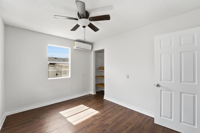 Building Photo - 3531 Cedar Hill Ln