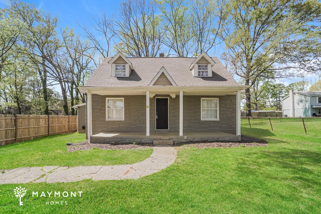 Primary Photo - Adorable Home in great location