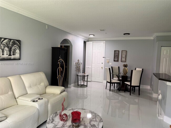 Building Photo - 4704 SW 160th Ave