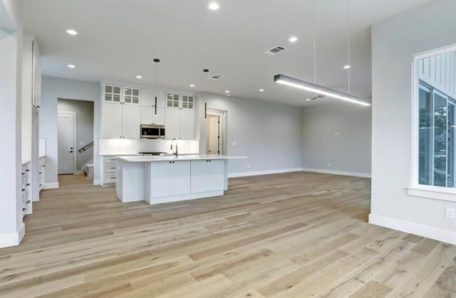 Building Photo - 2603 Nocona Trail