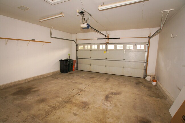 Building Photo - 1415 Wesley Ct